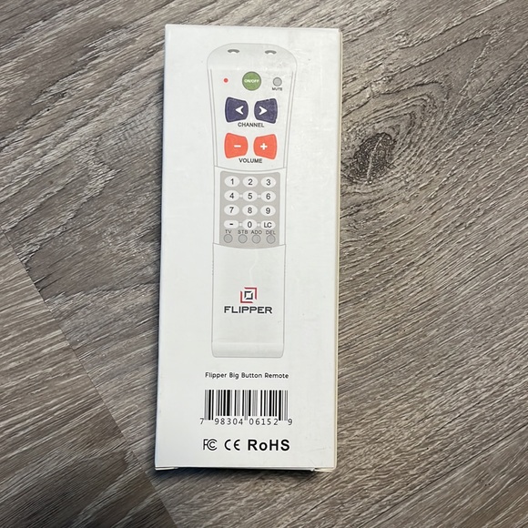 Flipper Big Button Universal Remote - Picture 2 of 5